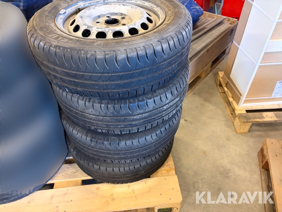 Däck & fälg Michelin 195/65 R15 4 st