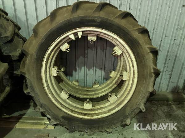 Dubbelmontage 15.5-38 Ford 7710