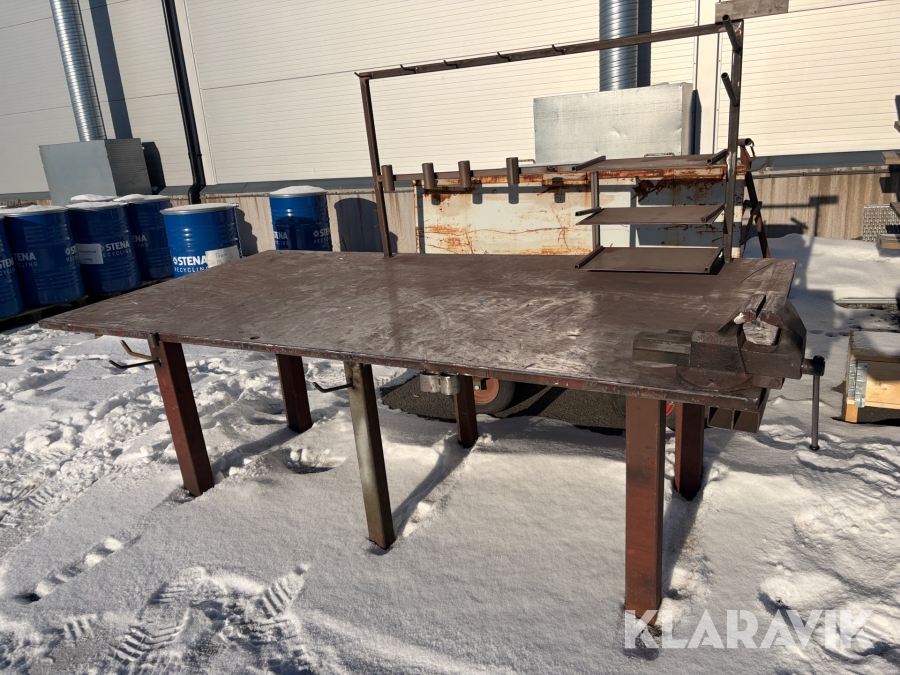 Svetsbord ca 2,53 x 1,26 x 0,87 m