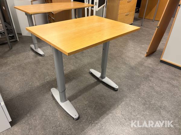 Skrivbord Kinnarps Serie T