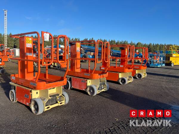 Pelarlift JLG 1230 ES 4 st