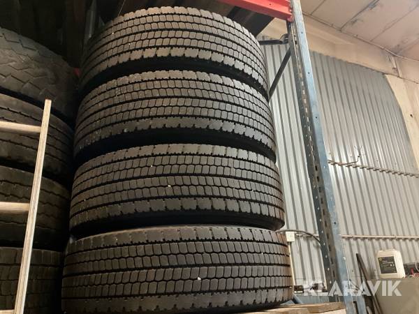 Lastbilsdäck Pirelli TH:01 4 st med fälg, 315/70R22.5