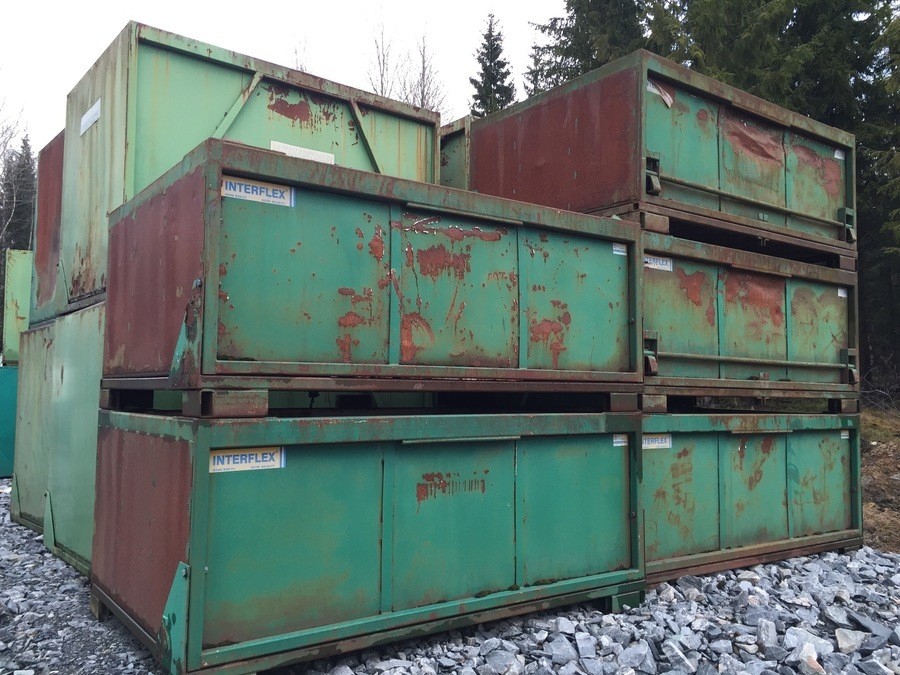 33st Bottentömmande Containrar 