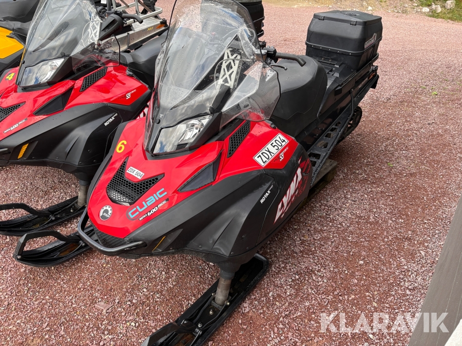 Snöskoter Lynx Yeti 600 ACE