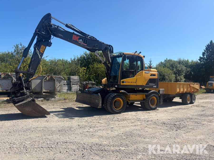 Grävmaskin Volvo EW140D med vagn och redskap