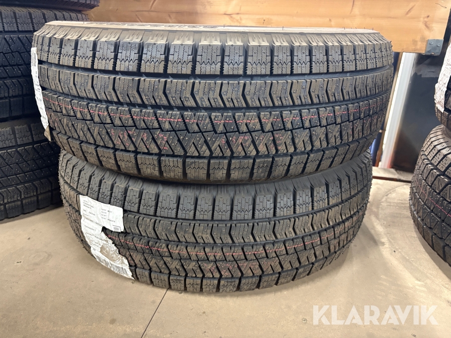 Vinterdäck Bridgestone Blizzak ICE 215/60R17 2st
