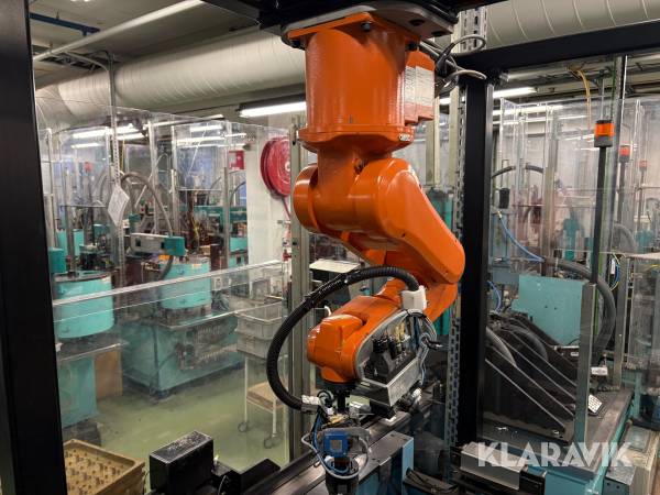 Robot ABB IRB 120 med styrskåp