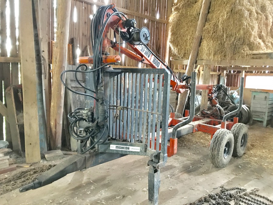 Skogsvagn / Timmervagn med kran & vinsch