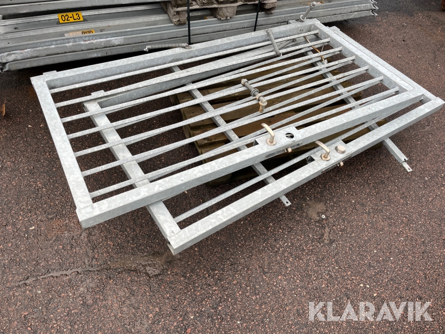 Gångdörr 2 st galvade