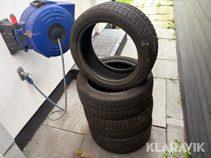 Bildäck Sunny Snowmaster 225/45R17 94V XL