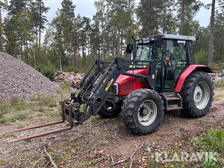Traktor Massey Ferguson 6140 med lastare