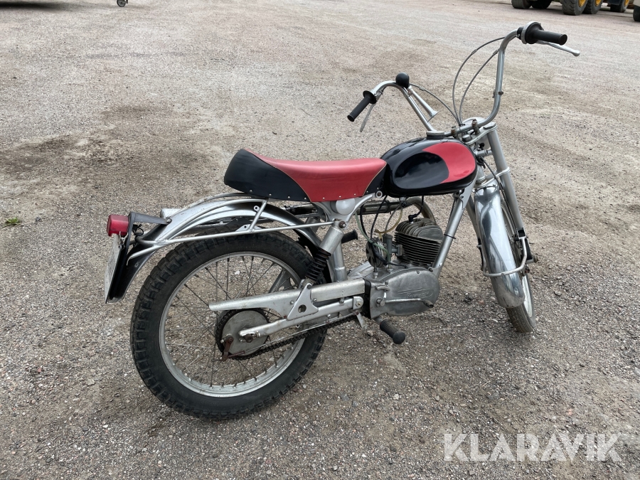 Motorcykel Husqvarna Silverpil