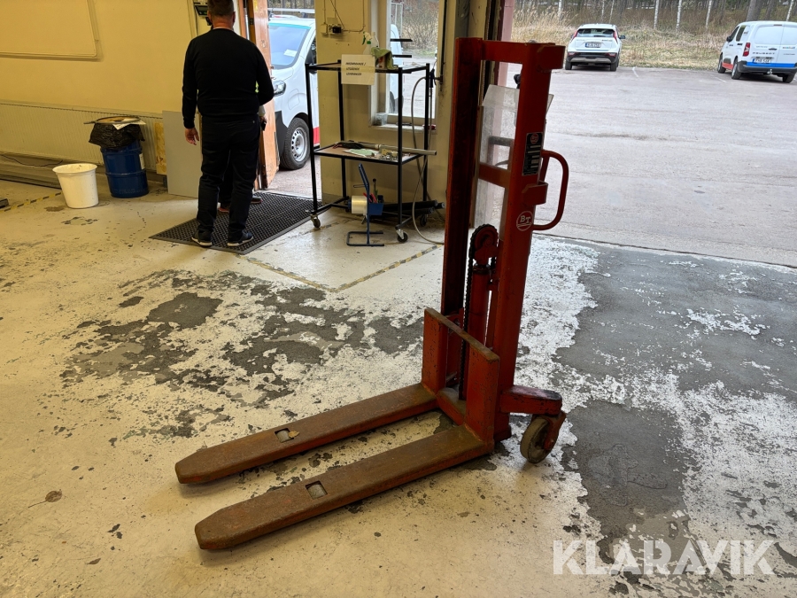 Höglyftande palldragare BT BTSV800