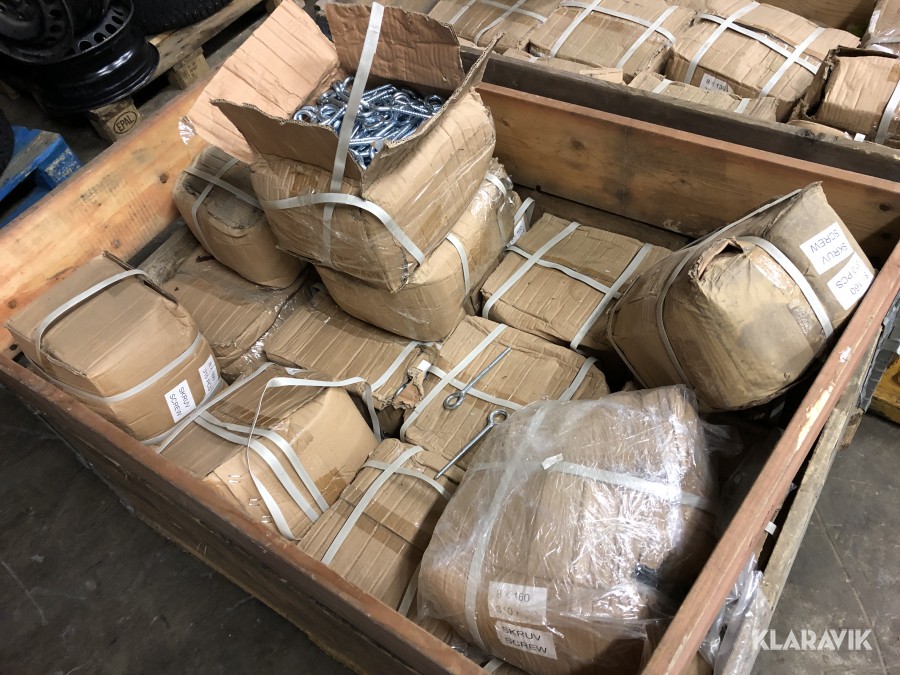 Förankringsskruv ca 8500 st ( oanvända )