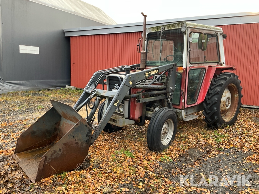 Traktor Massey Ferguson 550