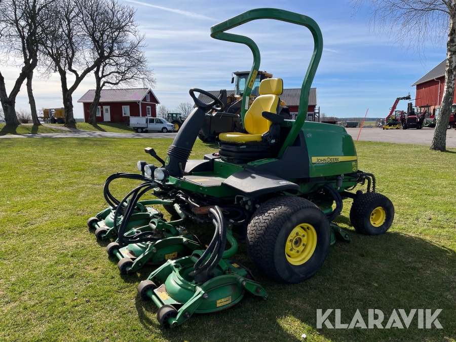 Åkgräsklippare John Deere 8800 TerrainCut