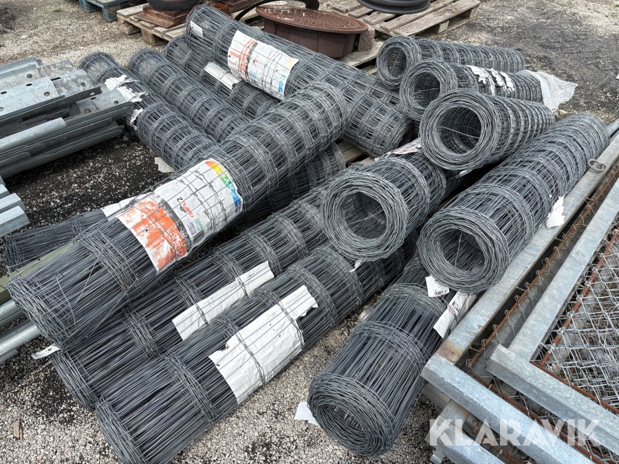 Byggstängsel/nät Arcelor Mittal Prairie 1,4x50m 15rullar + en korg med diverse nät/stängsel