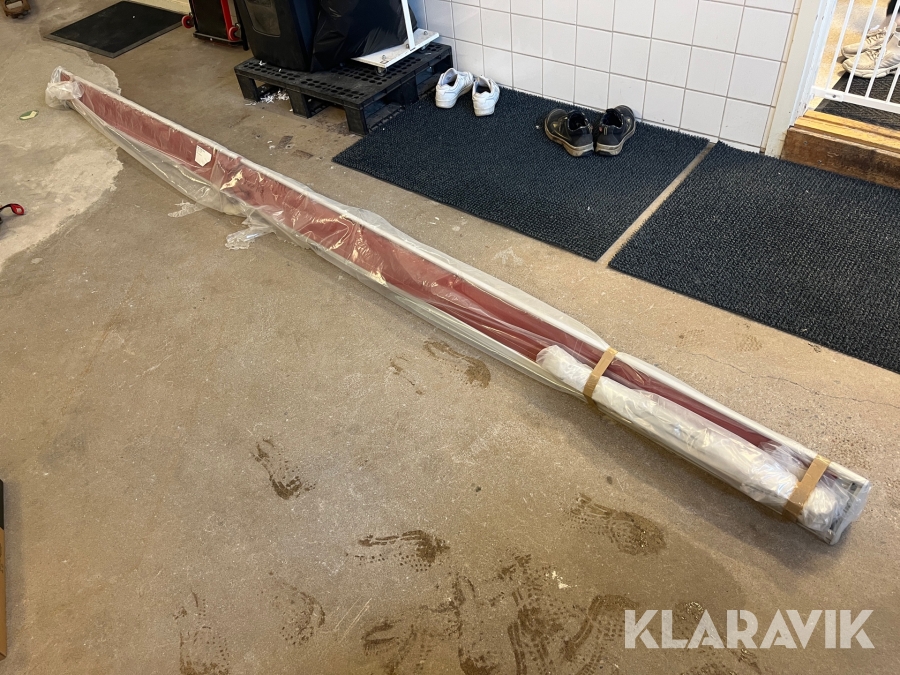 Markiskappa röd & vit