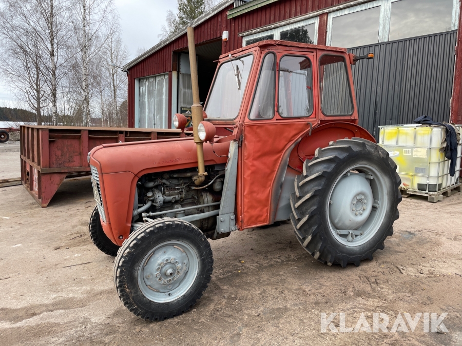Traktor Massey Ferguson 35X
