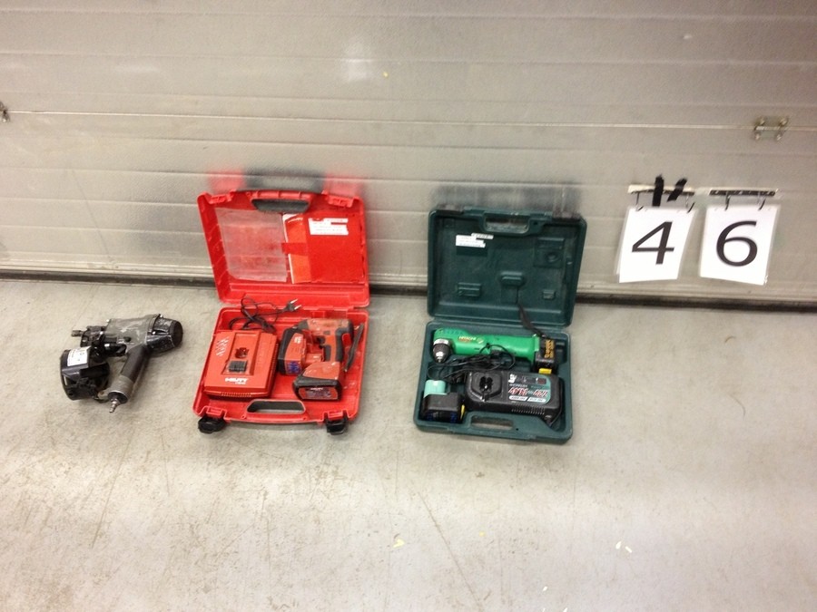 SPIKPISTOL LUFT, SLAGSKRUVDRAGARE BATTERI & VINKELBORRMASKIN BATTERI säljes om ett parti! 