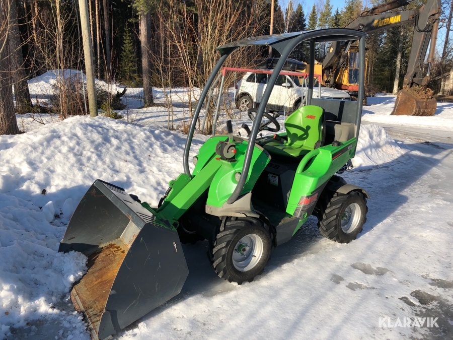 Kompaktlastare Avant 225