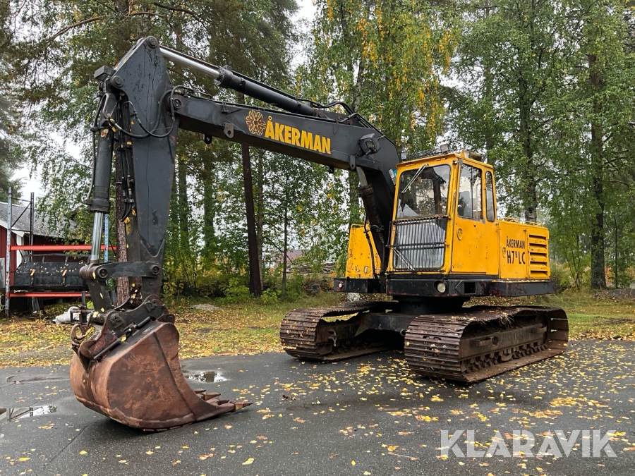 Grävmaskin Åkerman H7B med redskap & vagn