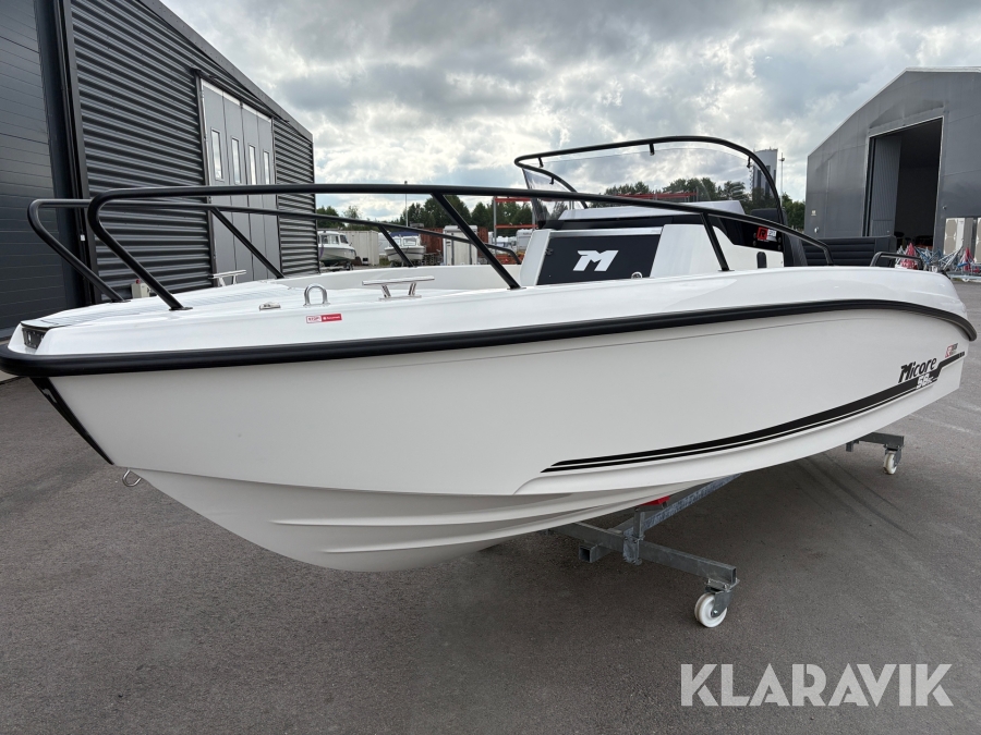 Motorbåt Micore 58sc R design