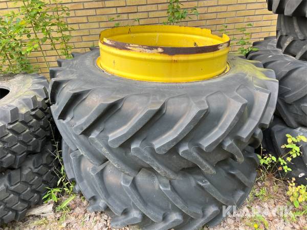 Dubbelmontage Taurus 18.4R38 Energysaver Radial