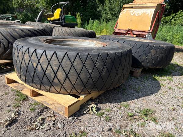 Lantbruksdäck Firestone 16.9-30 - 2 st