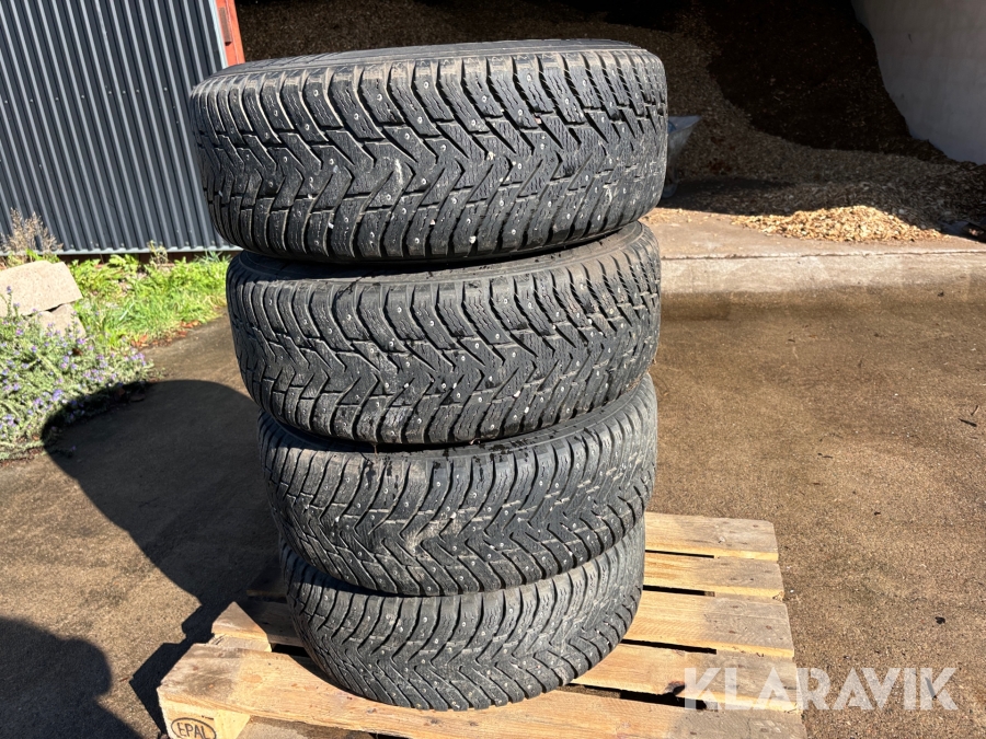 Däck Nokian Hakkapeliitta 8 265/70R16 4 st