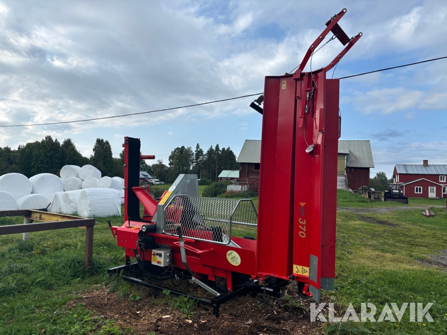 Vedmaskin Bala Agri 370 eldriven