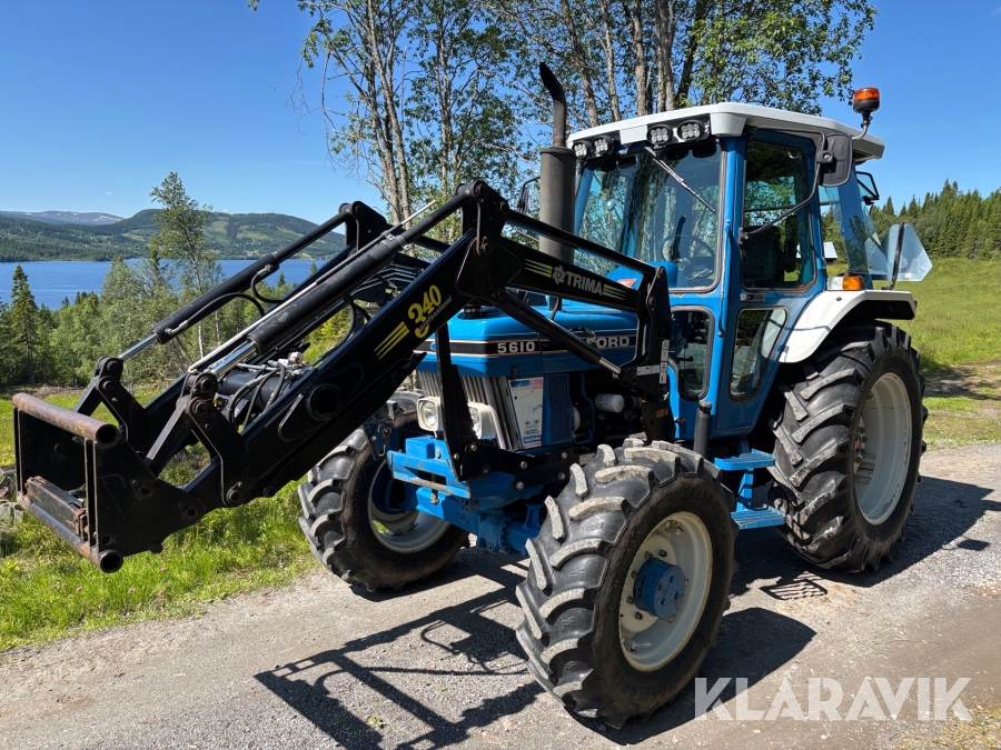 Traktor Ford 5610 med lastare