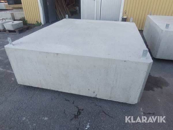 Flytblock av betong 2400x2000x650mm 3st med 2st ankarsten