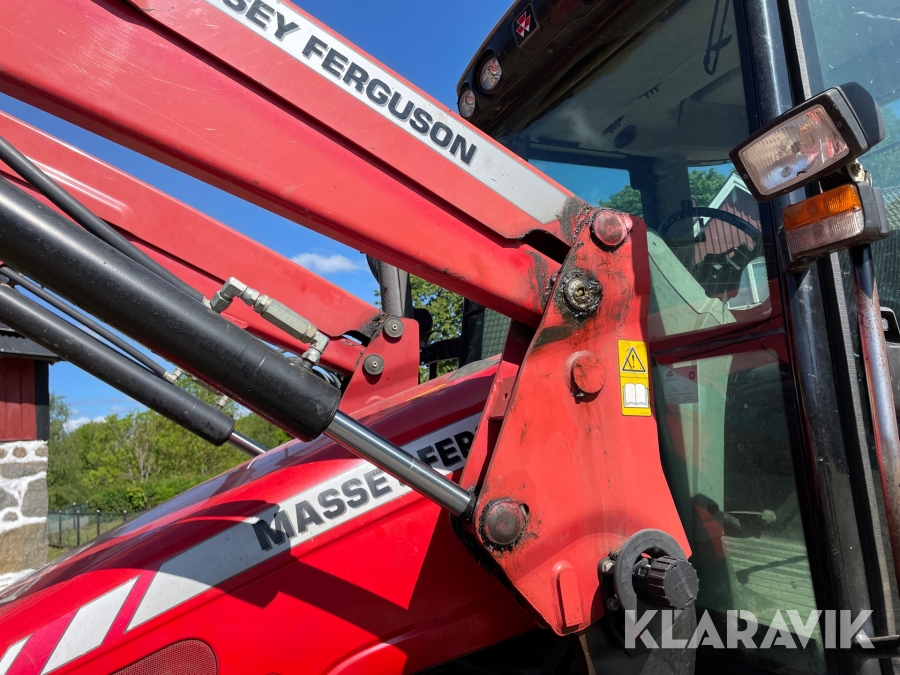 Traktor Massey Ferguson 5445 med frontlastare