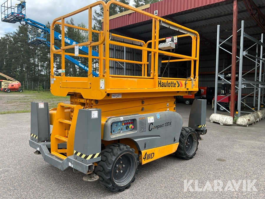 Saxlift Haulotte Compact12DX