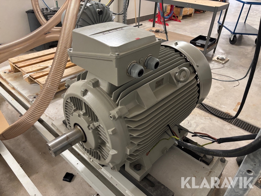 Elmotor Siemens med styrutrustning