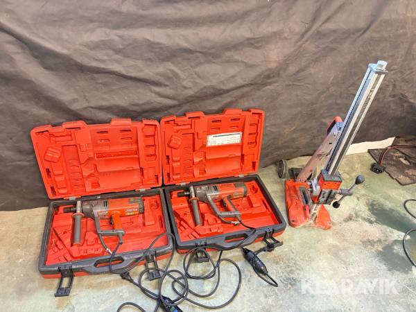 Kärnborrmaskiner Husqvarna DM 230 2 st, med ett stativ