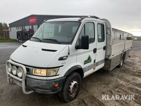 Flakbil med kran Iveco Daily 65 C15 chassi cab 2,8 unijet