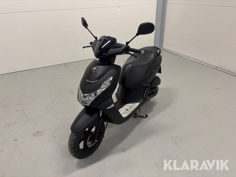 Moped Peugeot Kisbee black edition