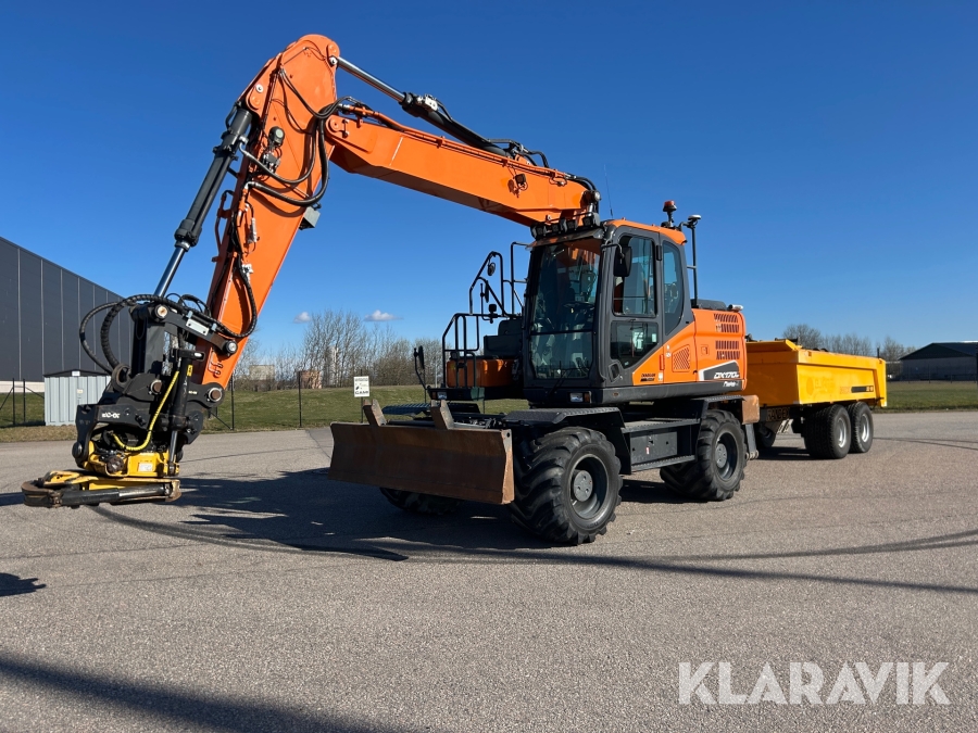Grävmaskin Doosan DX170W-5 med tillbehör