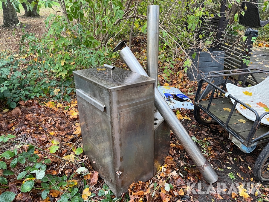 Vedeldad poolvärmare rostfri med skorsten