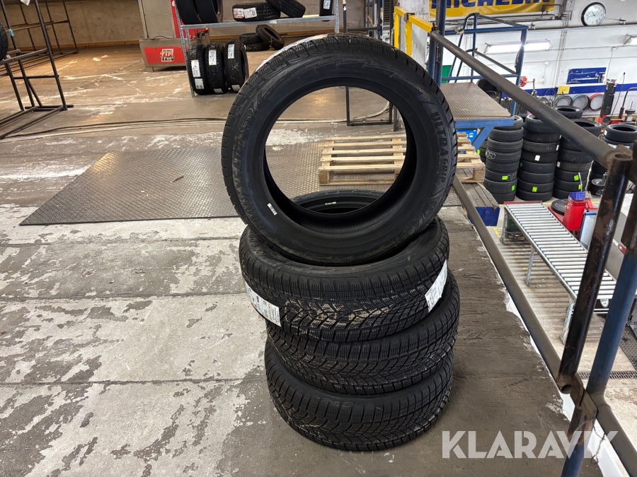 Vinterdäck Goodyear 225/55R18 4st