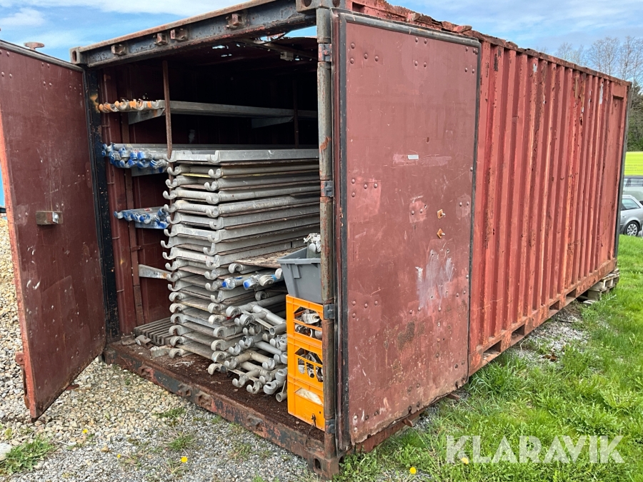 Container med byggställning