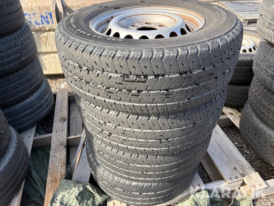 Däck till pickup Nokian 235/65R16C 4st