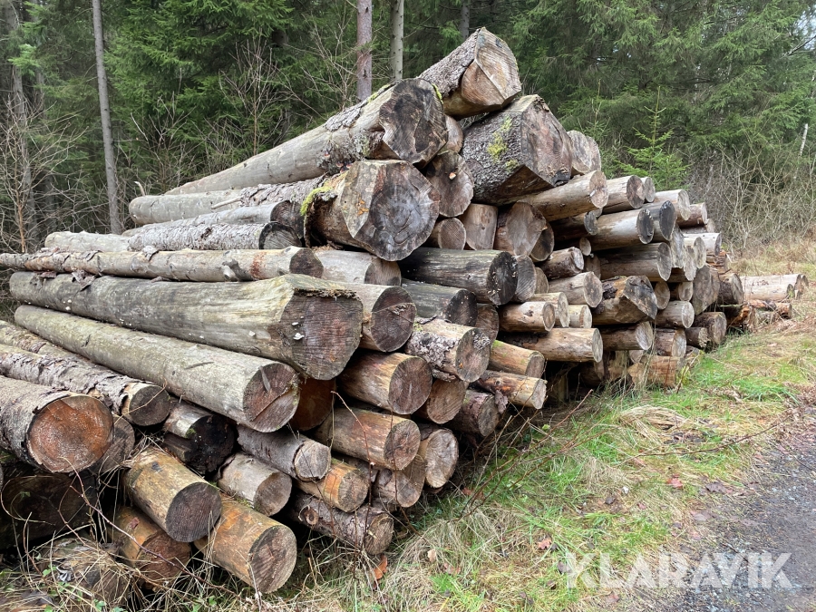 Långved gran   ca 25-30 kubik