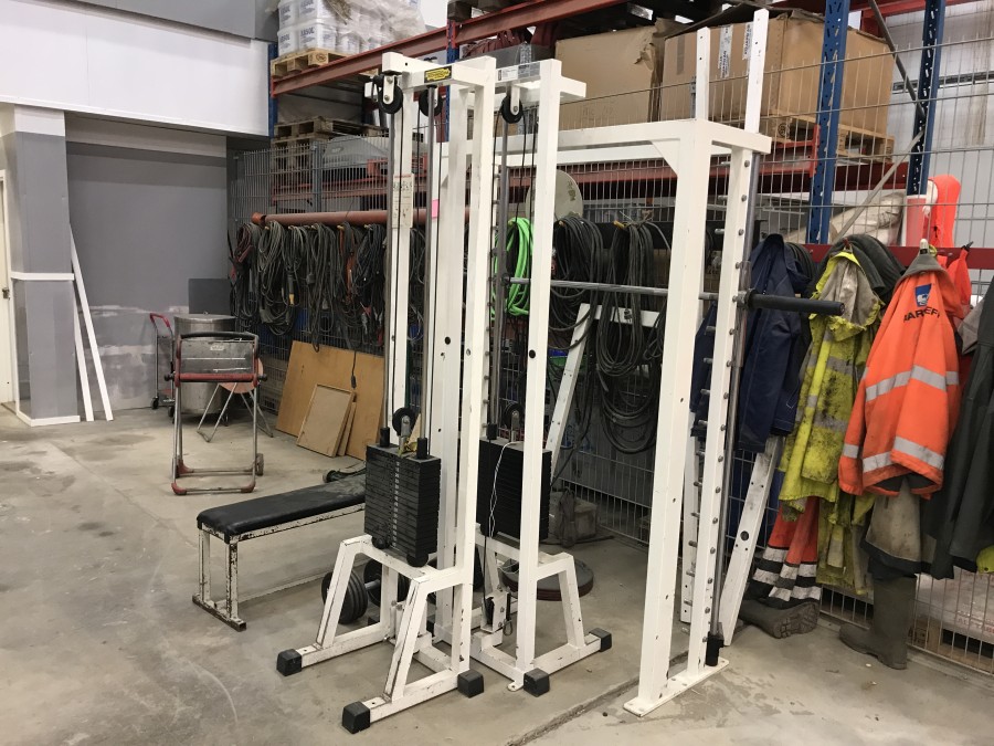 Träningsredskap / Gym