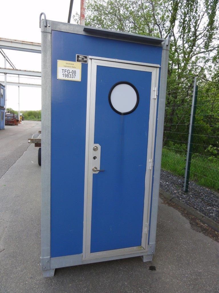 Vakumtoalett med förbränningsenhet