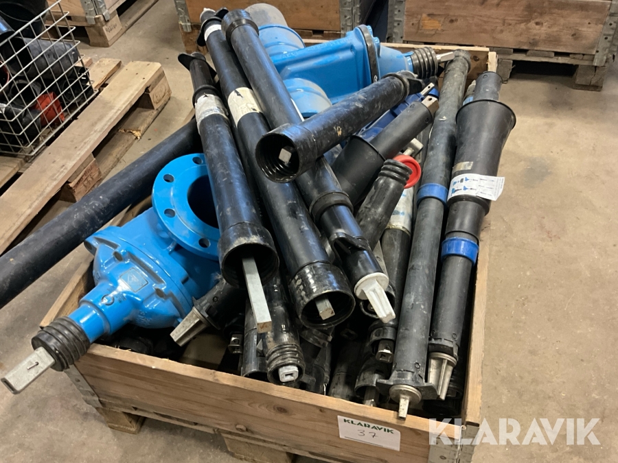 Parti med ventilstänger och ventiler