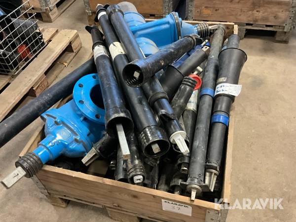 Parti med ventilstänger och ventiler