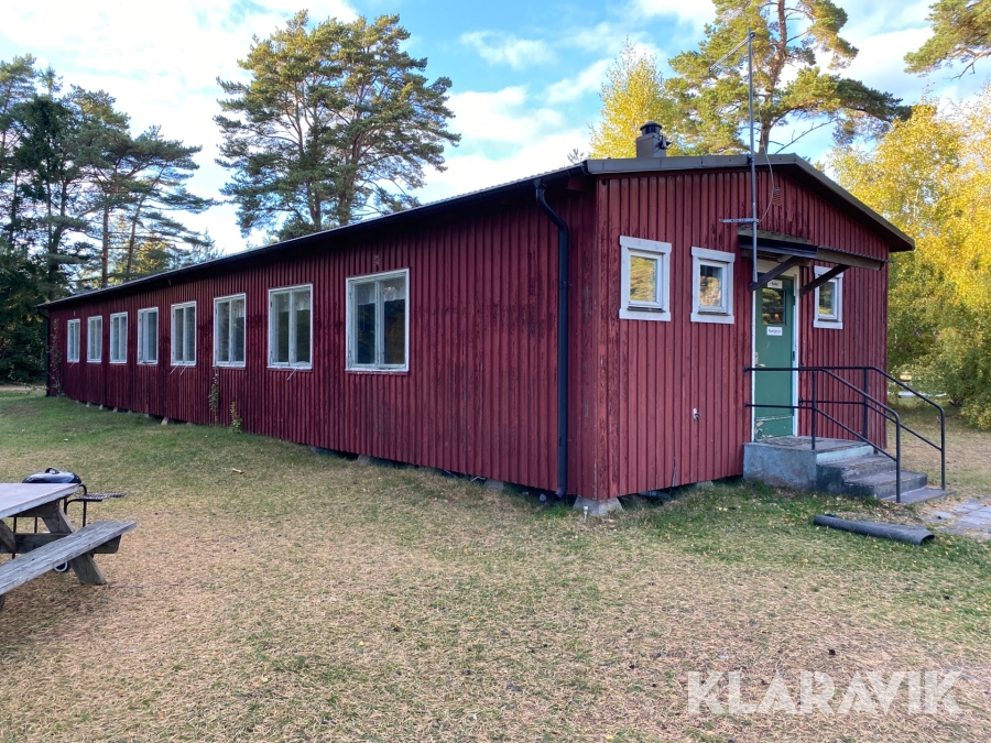Större boendebarack Ca 26x6,6m 4 lägenheter